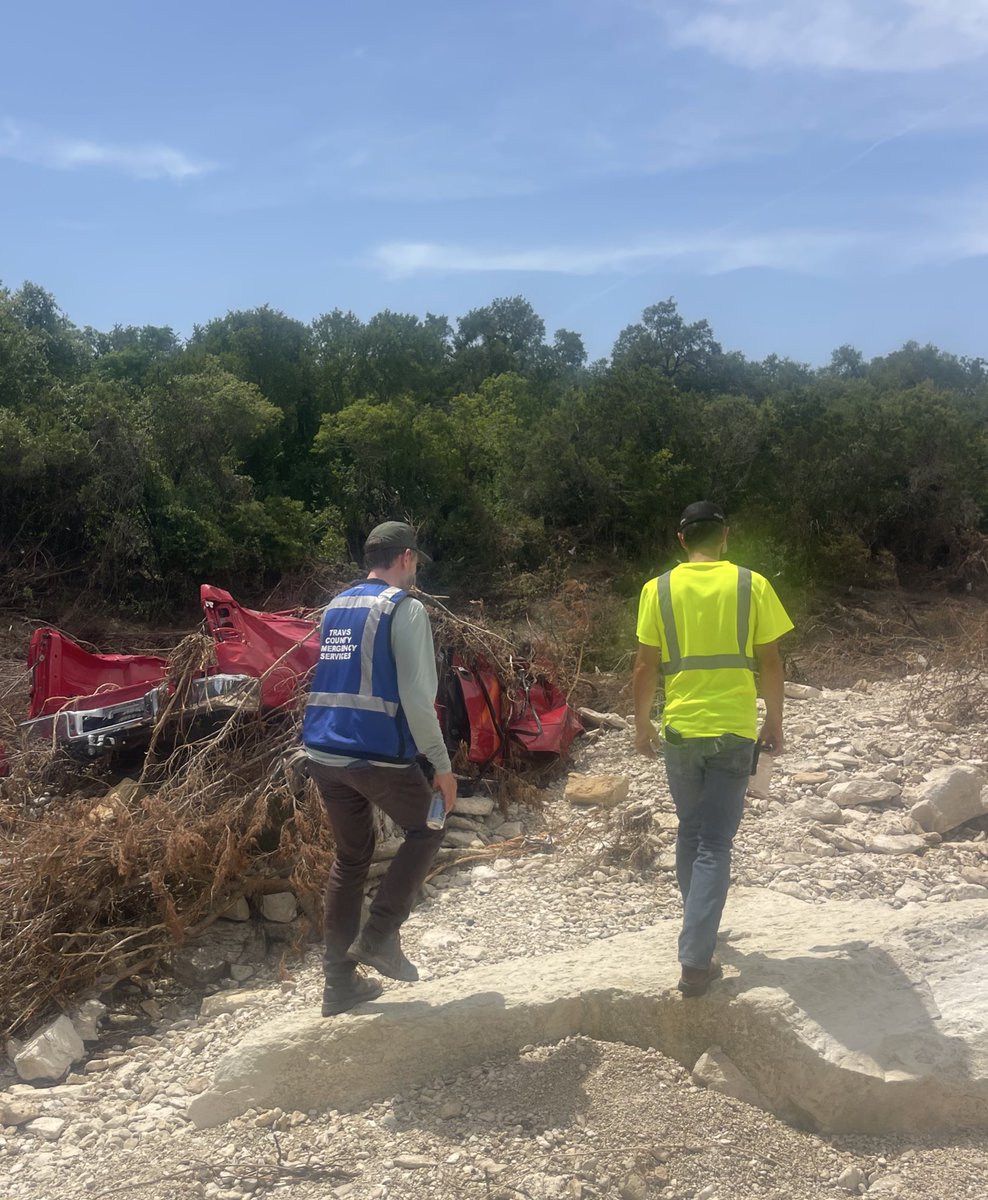 TravisCoJudge's tweet image. The floodwaters may be gone, but the road to recovery is just getting started.
Your donation to Travis County CARES helps families in Sandy Creek get back on their feet by providing shelter, food, clothing, and so much more.
Give to help our neighbors 👉bit.ly/TravisCares