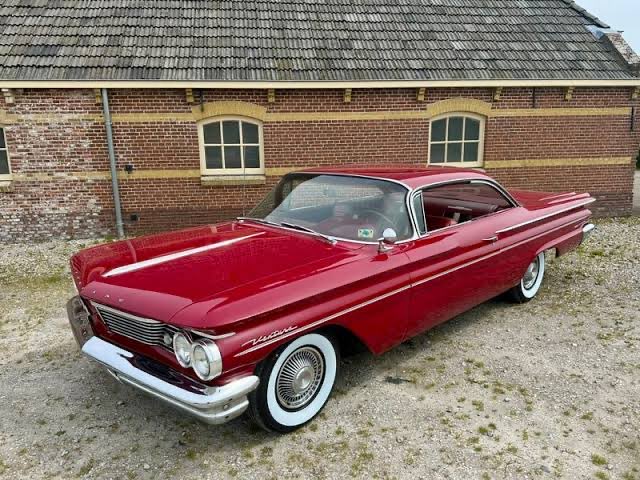 #TGIF 

‘60 Ventura 😎☕️