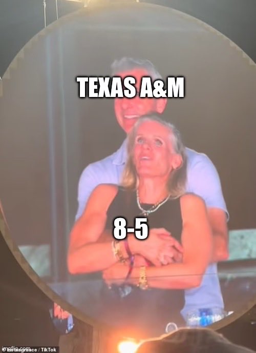 GwGELtzW0AAXkBd?format=jpg&name=900x900