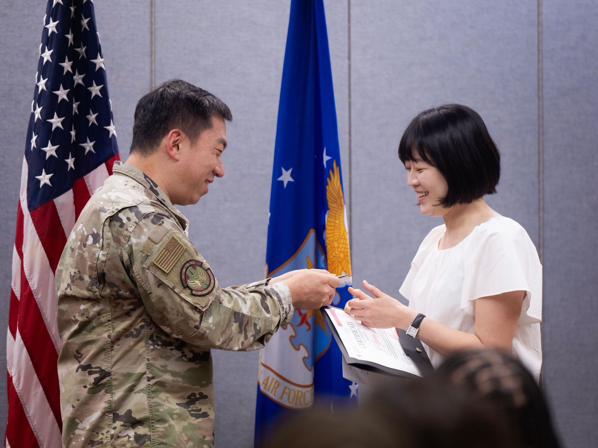 RedCross's tweet image. Military life might mean constant change, but for Jiyoung Kim Seong, change led to purpose.
Jiyoung once had a fast-paced job in the fashion industry in Los Angeles before marrying her husband and starting a family. After relocating several times for his active-duty service, she…