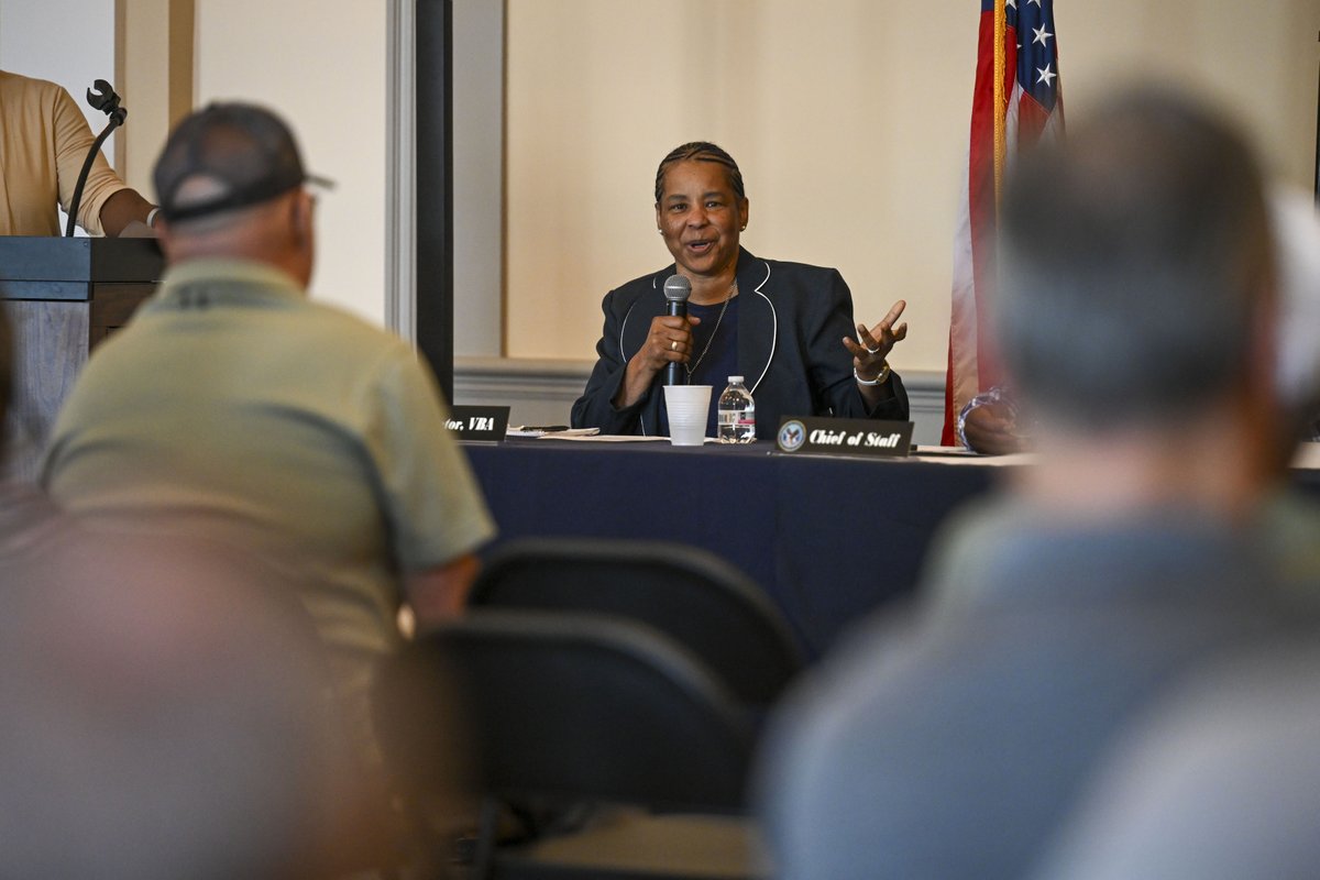 Great turnout at today’s Veterans Town Hall in Sumter!
Veterans connected with VA staff, asked questions, and got the support they deserve. Big thanks to all who attended and helped make it a success!
📍 #SumterSC | #VAColumbia | #VetsHelpingVets | #VeteransTownHall