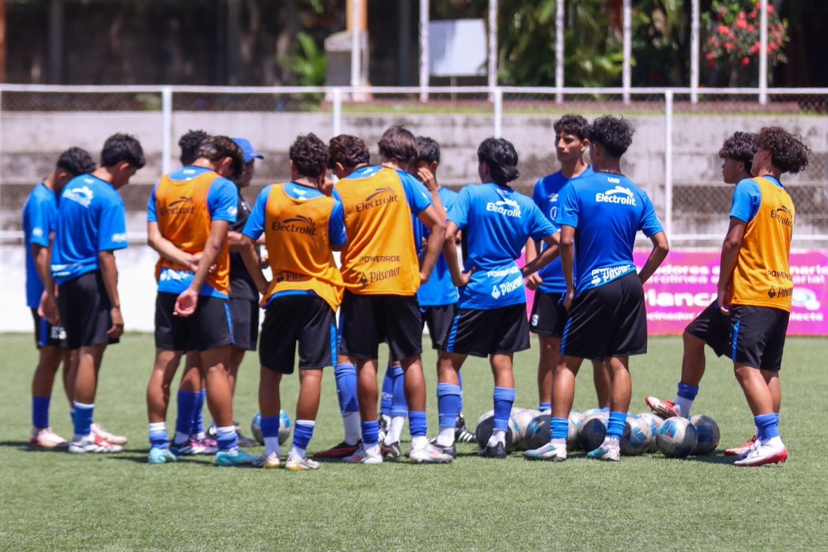 🗒️I La Azulita ya conoce a sus rivales para el Campeonato de niños Sub-15 <a href="/Concacaf/">Concacaf</a> 2025.

Lee la nota completa

🌐 bit.ly/3GPt63D

#ElSalvador #Sub15 #Concacaf