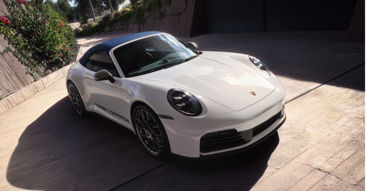 We're here for the car selfies, especially if it involves a Porsche. #Porsche #PorscheStevensCreek