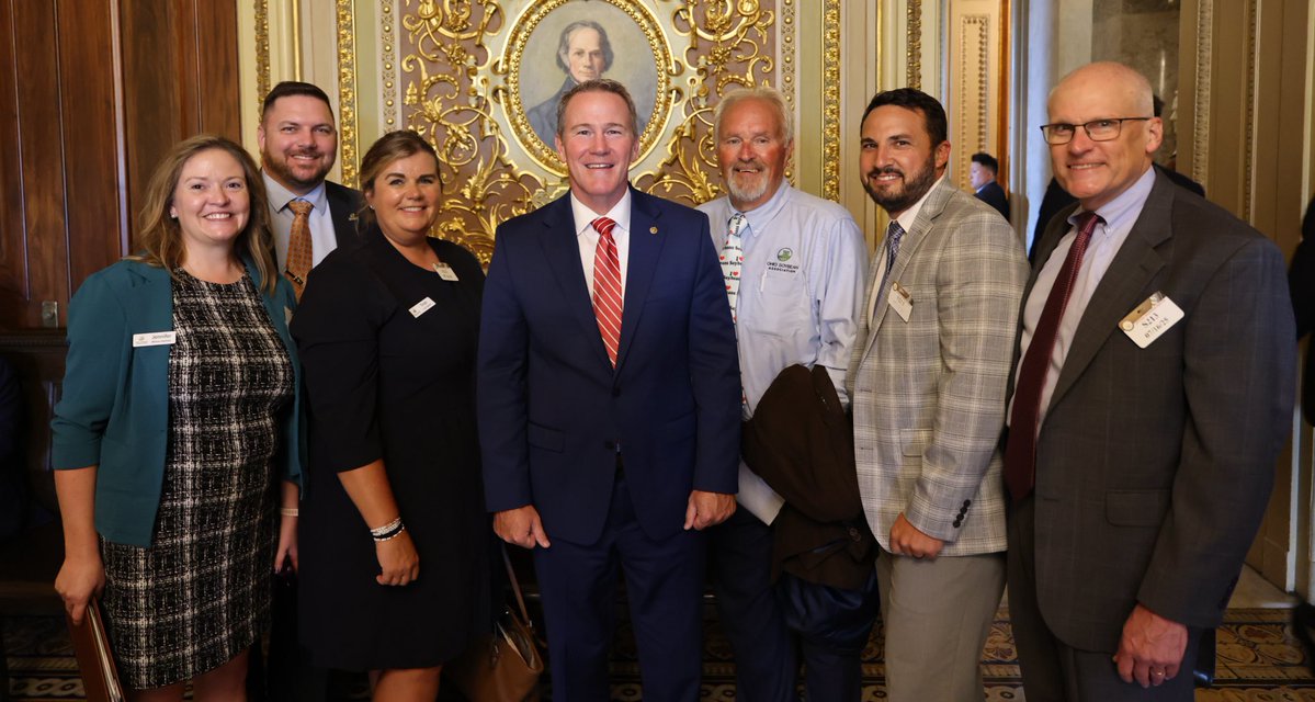 SenJonHusted's tweet image. Had a productive meeting with @OhioSoybean, where we discussed biofuels, farm economy programs, and improving health outcomes for Ohioans.
Ohio’s farmers drive economic growth and ensure our state remains a leader in agriculture.