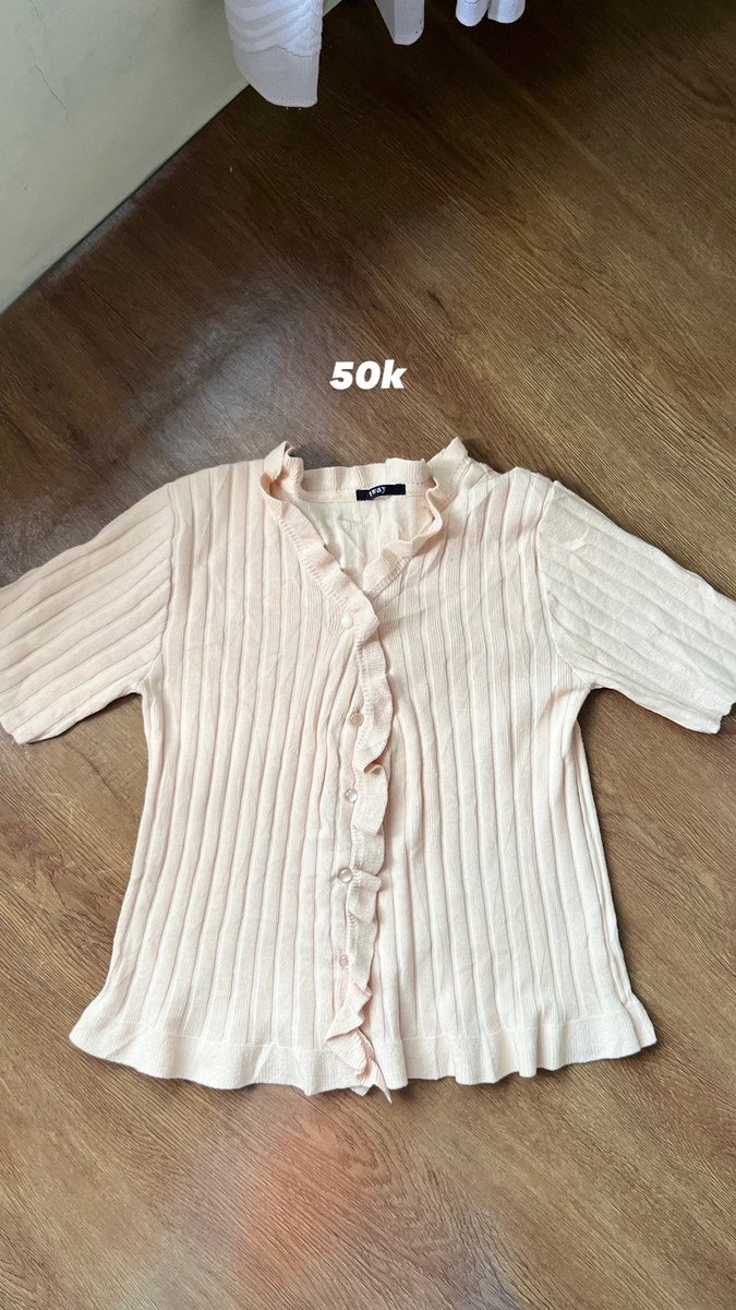 k-preloved and thrifted tweet media