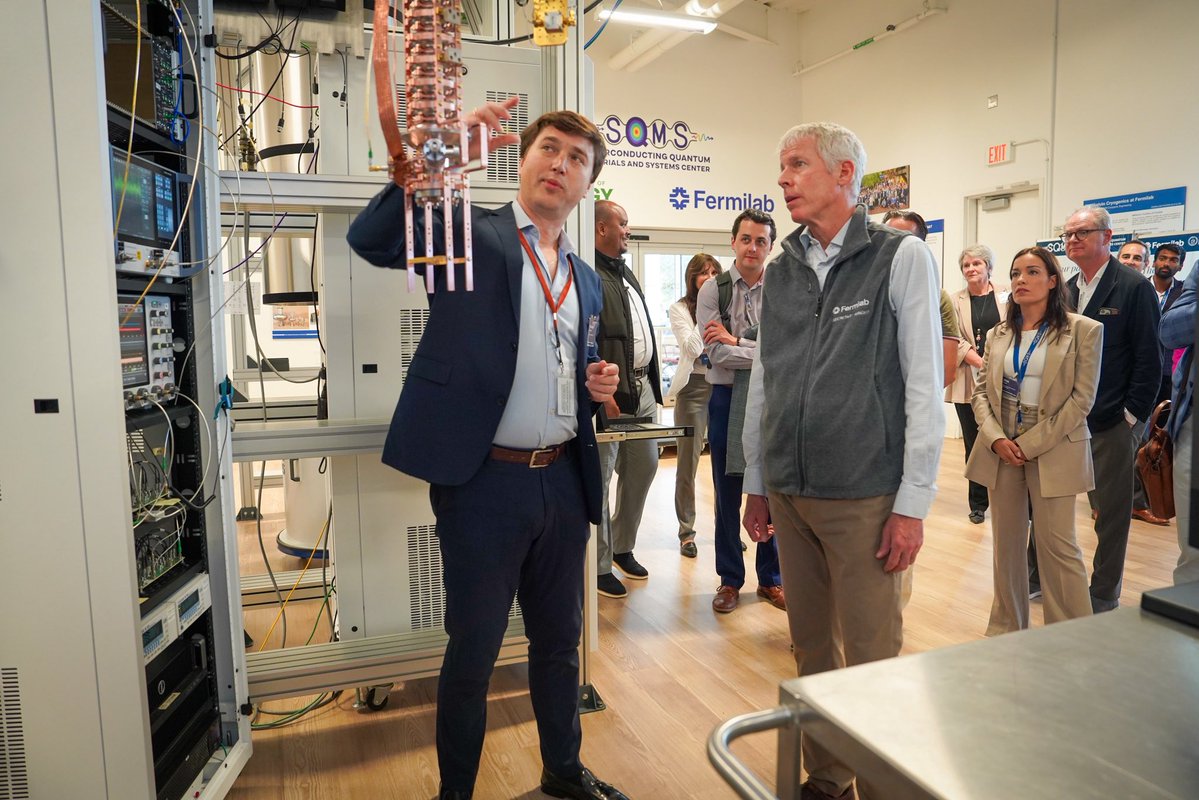 ENERGY's tweet image. .@SecretaryWright visited the front lines of America’s future today at @Fermilab.
The takeaway is clear: The U.S. is securing our energy future through groundbreaking innovation and discovery with the best of the best. We do not outsource innovation—we LEAD in it.