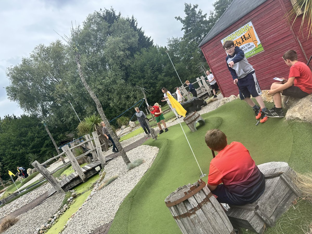 Sdlp6B's tweet image. Leavers’25. A relaxing golf round followed by a competitive Nerf session . We were so ready for our McDonald’s treat @SDLPrimary @ExceedLP
