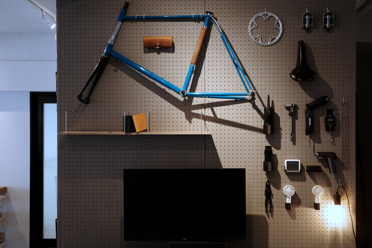 goando's tweet image. PREDUCTSのオフィスをアップデート中
各ツール専用の有孔ボードアタッチメントを3Dプリントで作るのにハマってる...