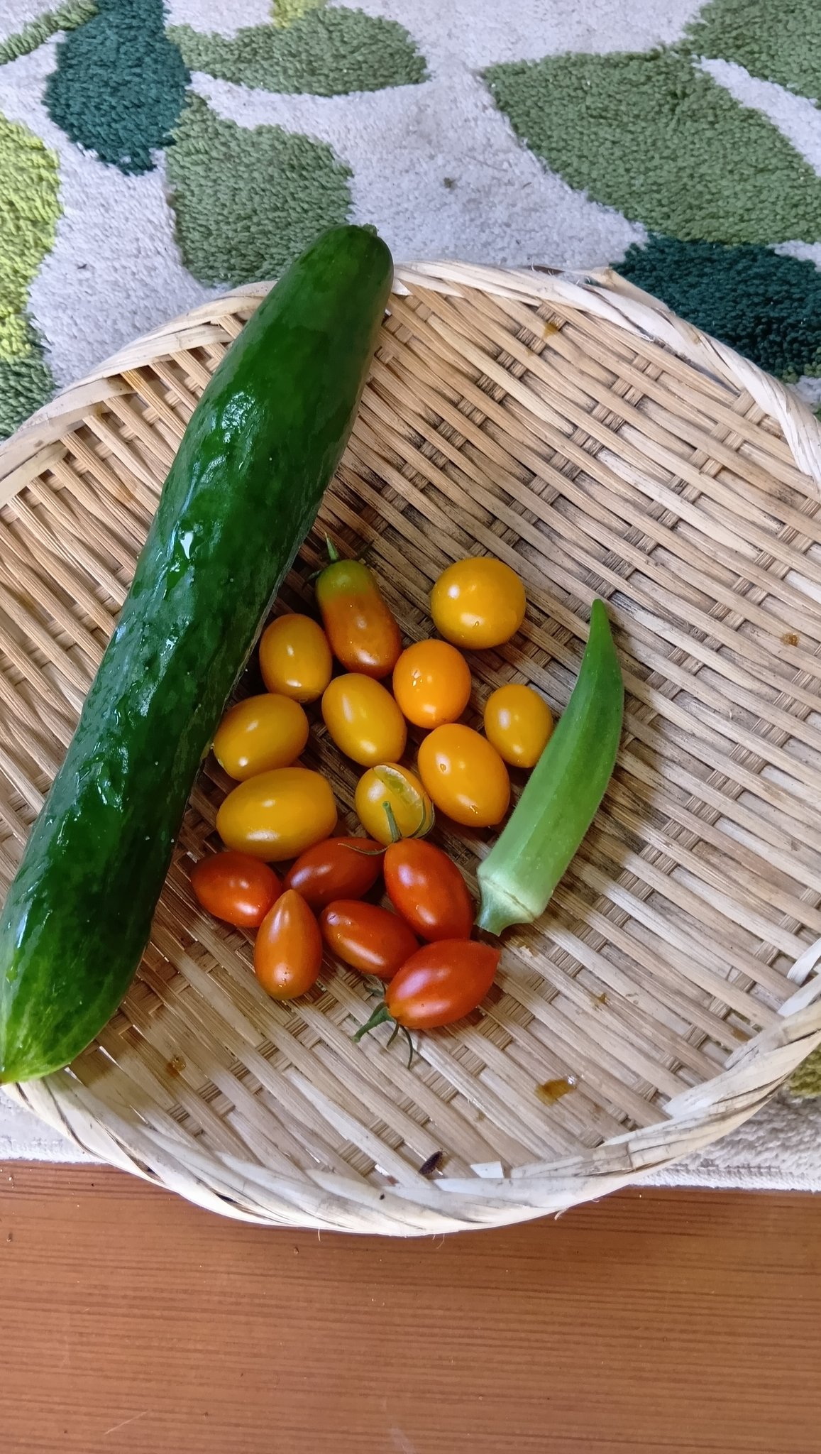 ★キュウリA品5kg、ミニトマト3kg、オクラ2kg★ 夏ギフト】北海道のオーガニック完熟ミニトマトMIX 2kg入