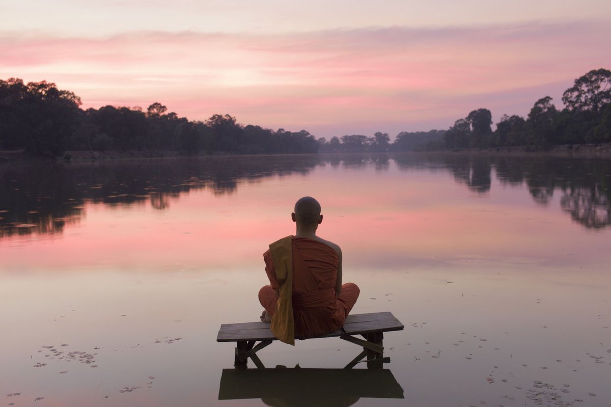 ChikuChill's tweet image. If you have no obstacles in your own mind, then outer obstacles will not hinder you or cause you worry.
~ Hsuan Hua