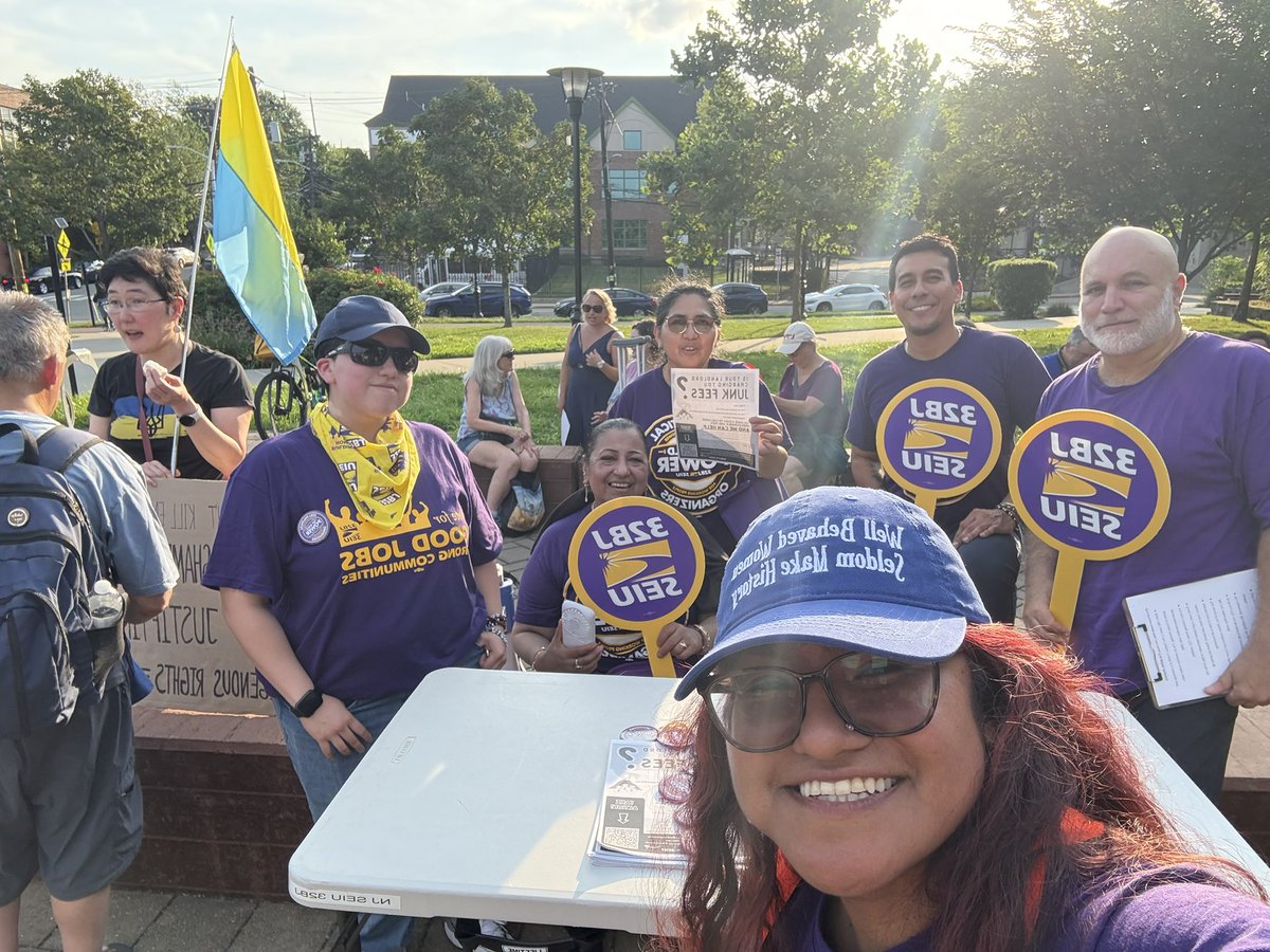 32BJSEIU's tweet image. Good trouble is necessary to fight for civil rights – that’s what the late and great John Lewis stood for. Today, we're honoring his legacy in New York and New Jersey by rallying against the #ICE detentions and deportations that are violating the rights of immigrants. Good…