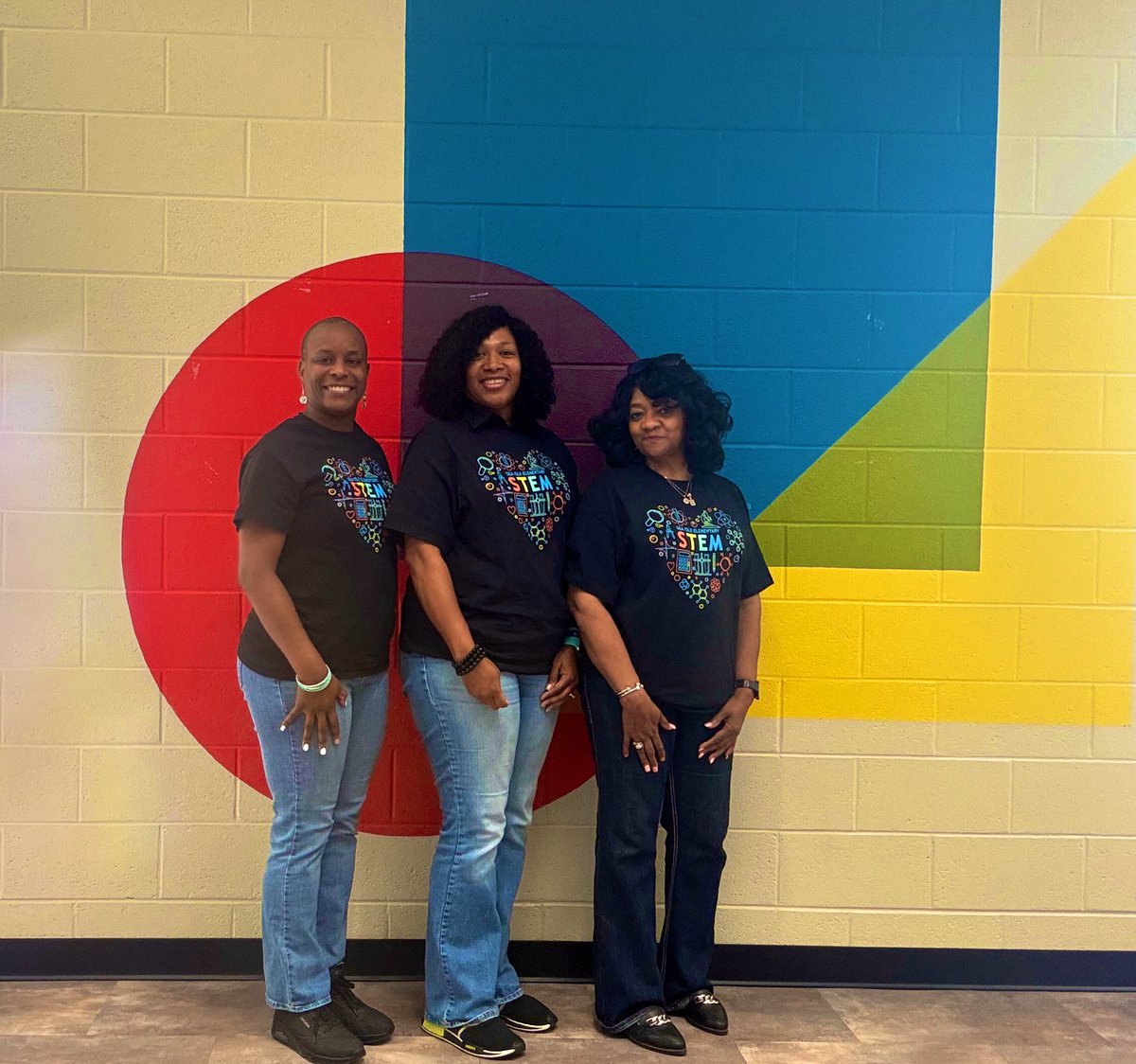 SeaIsleSeahawks's tweet image. We’re excited to have a team participating in this year’s @theTSIN workforce-focused Innovative Leaders Institute. Today’s learning was engaging and insightful. #CSILI @TNSTEM #STEM