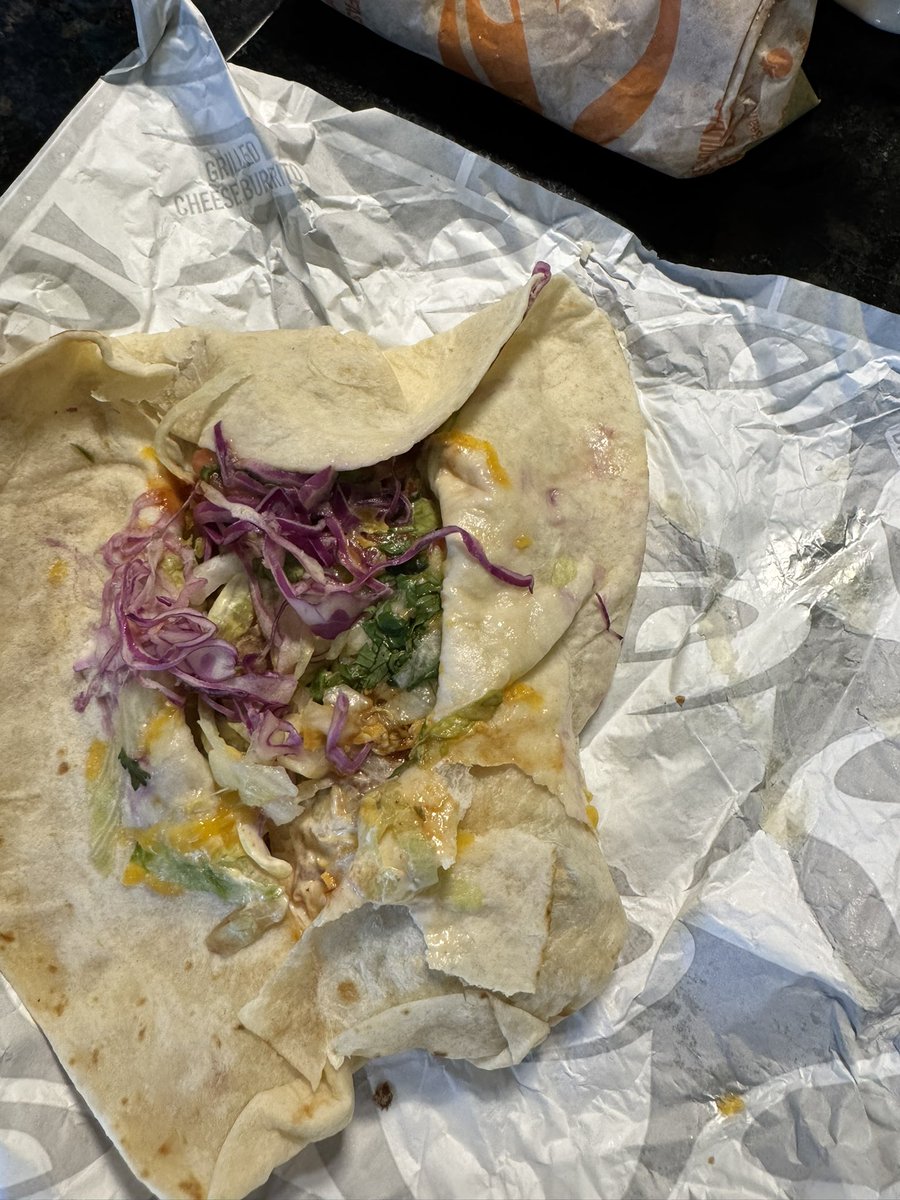 ImNoirWrath's tweet photo. @tacobell why do you guys always screw up my order? https://t.co/ho8AU1tJEW
