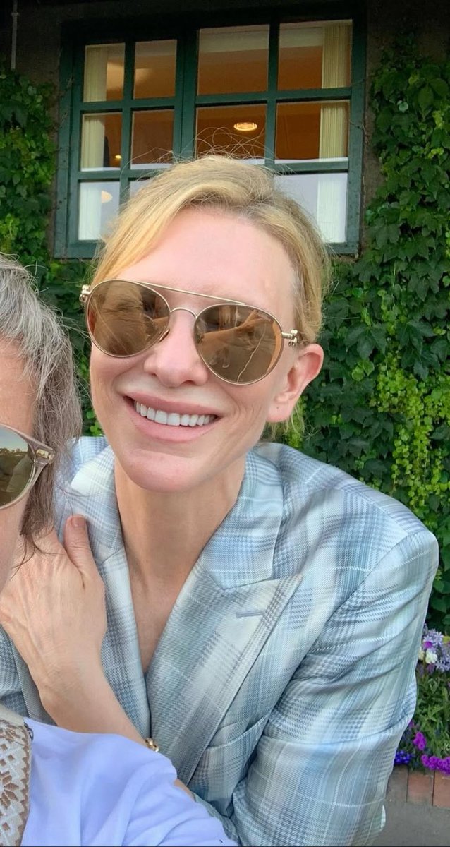 cakeblanchett_'s tweet image. cate-fie at wimby 🍓