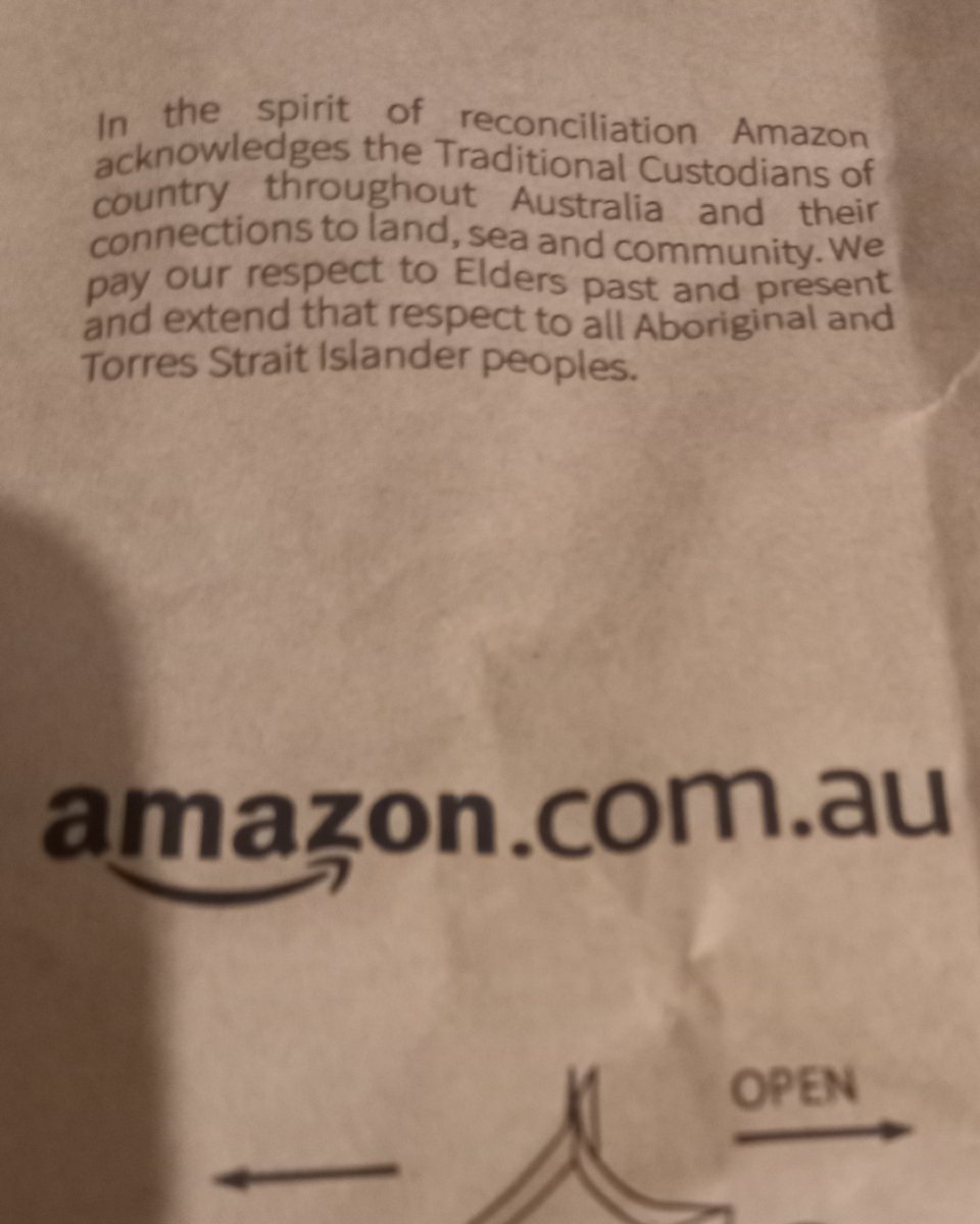 FairAusADV's tweet image. We used to say as a joke that they do Welcome to Country at the opening of an envelope ... but Amazon is actually doing it!
What a joke. It's time to drop this Welcome to Country nonsense.
📸 sent by an ADVANCE supporter
