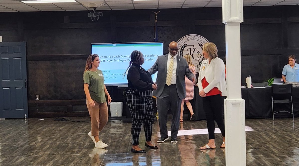 peachschools's tweet image. Today, we had the pleasure of welcoming our new teachers and staff to Peach County Schools! It was a fantastic day filled with energy, excitement, and the beginning of a great school year!
#PeachIsASweetPlaceToBe