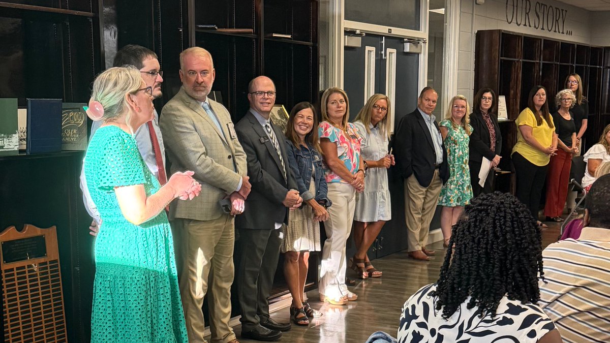 peachschools's tweet image. Today, we had the pleasure of welcoming our new teachers and staff to Peach County Schools! It was a fantastic day filled with energy, excitement, and the beginning of a great school year!
#PeachIsASweetPlaceToBe