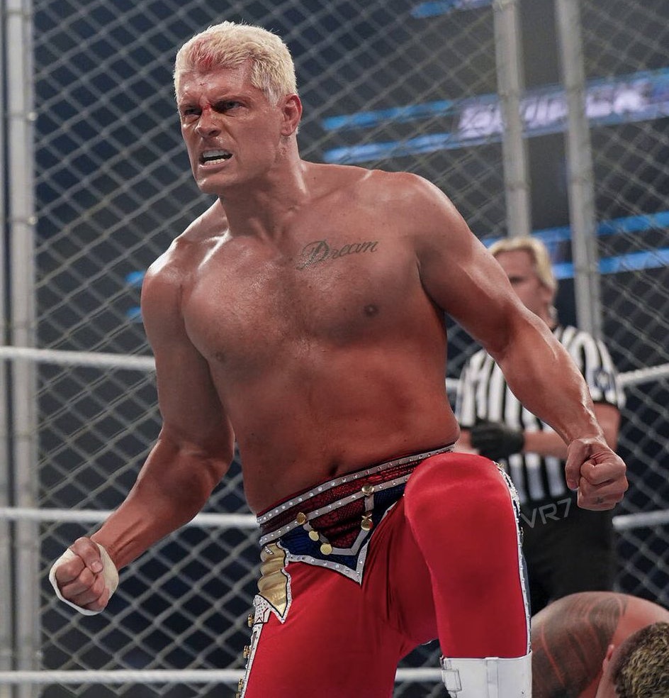 50 more followers until 900.
Let's get this done before #SmackDown starts!