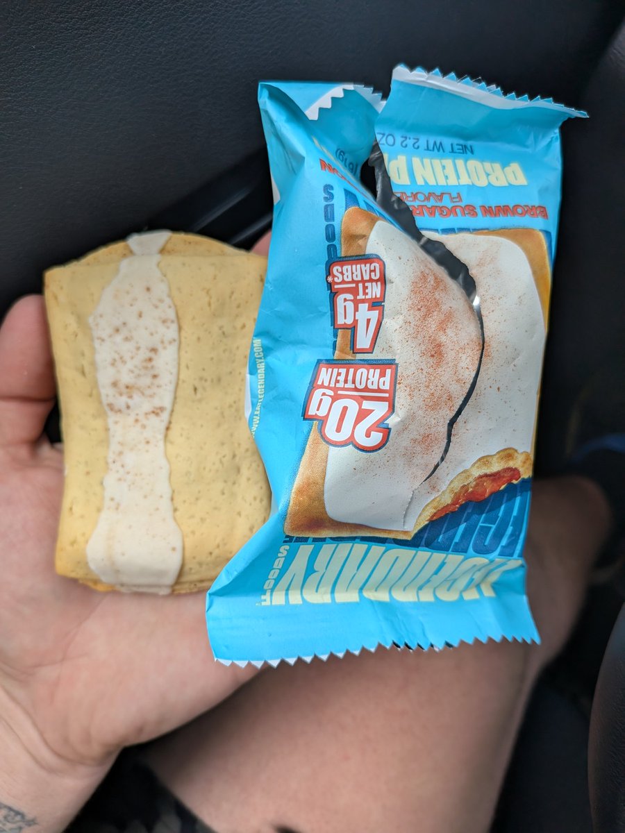 otaku hot boy tweet media