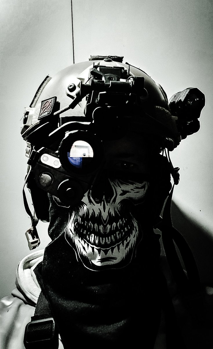ghostt13__'s tweet image. #Night ops with gen3 #infiray #greenphosphor night vision #monocular gen3 
#primary rifles for 25/26 jobs.
Left rifle #oceania556 #sp15tac #14ich #coldhammer #forged #barrel  @SureFireLLC #warcomp #warden #ngal @VortexOptics 1-8x24 #strikeeagle primary optic #100m #zero