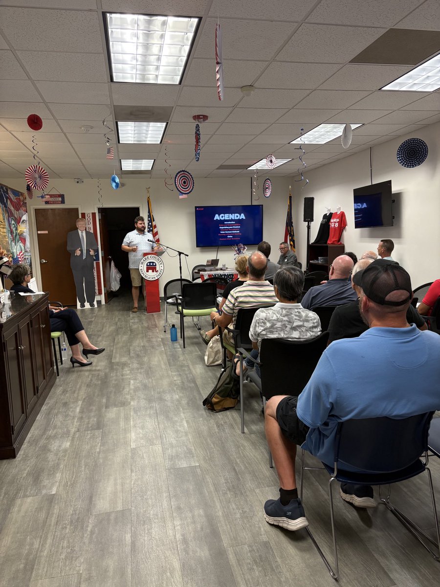 hudsonprice21's tweet image. We had another great region chair training at the @wakegop yesterday! Thanks to Dakota Cook and the @NCGOP for partnering with the Wake GOP and @TPAction_ to help activate our regions. Our chairs are ready to start organizing their precincts to get out vote this fall!