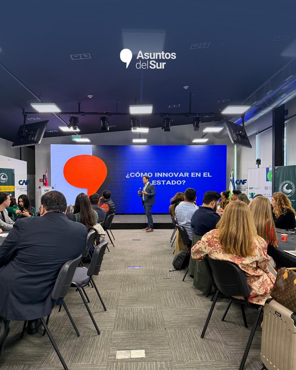 AsuntosDelSur's tweet image. ¿Cómo innovar desde el Estado en ALC?
Estuvimos en el Bootcamp liderado por @AgendaCAF y universidades, compartiendo nuestra mirada desde el Sur Global:
✅ Innovar para superar las trampas del desarrollo
✅ Diseñar sistemas públicos efectivos
✅ Cocrear, anticipar, medir