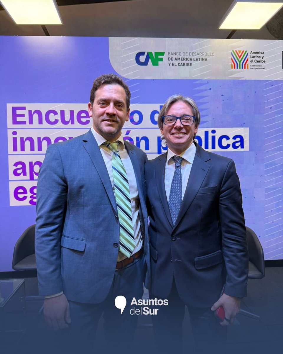AsuntosDelSur's tweet image. ¿Cómo innovar desde el Estado en ALC?
Estuvimos en el Bootcamp liderado por @AgendaCAF y universidades, compartiendo nuestra mirada desde el Sur Global:
✅ Innovar para superar las trampas del desarrollo
✅ Diseñar sistemas públicos efectivos
✅ Cocrear, anticipar, medir
