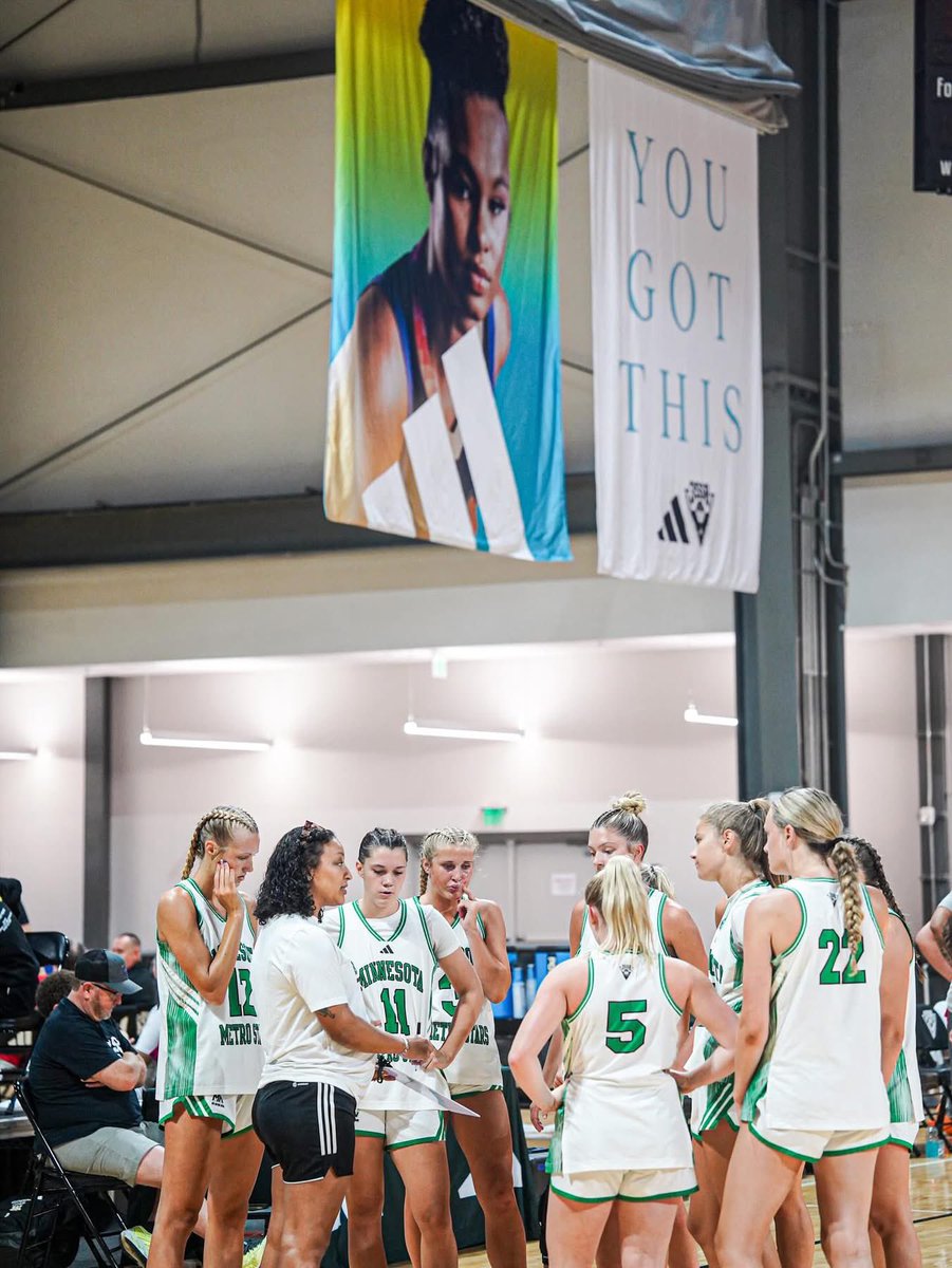 MN Metro Stars tweet media