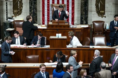 UrsBolt's tweet image. ๐บ๐ธHouse passes crypto regulation bill after record vote:
The U.S. House of Representatives passed the Digital Asset Market Clarity Act on Thursday establishing a comprehensive regulatory framework for #cryptocurrencies and expanding the Commodity Futures Trading Commission'sโฆ