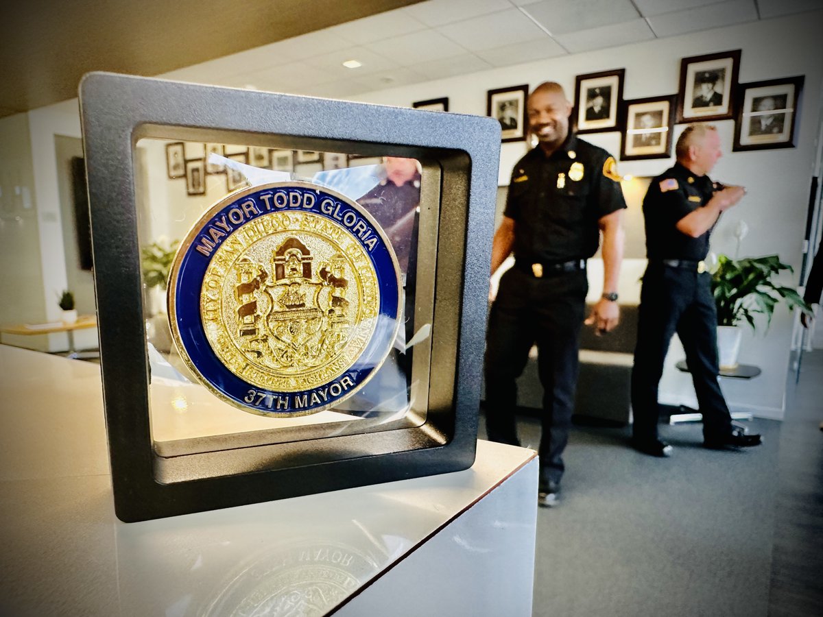 MayorToddGloria's tweet image. Today we honored Assistant Chief James Gaboury for 35 years of service to @SDFD. His leadership has shaped generations of first responders across the city. Thank you for your loyalty and incredible service, Chief Gaboury. #Forward #ForAllofUs
