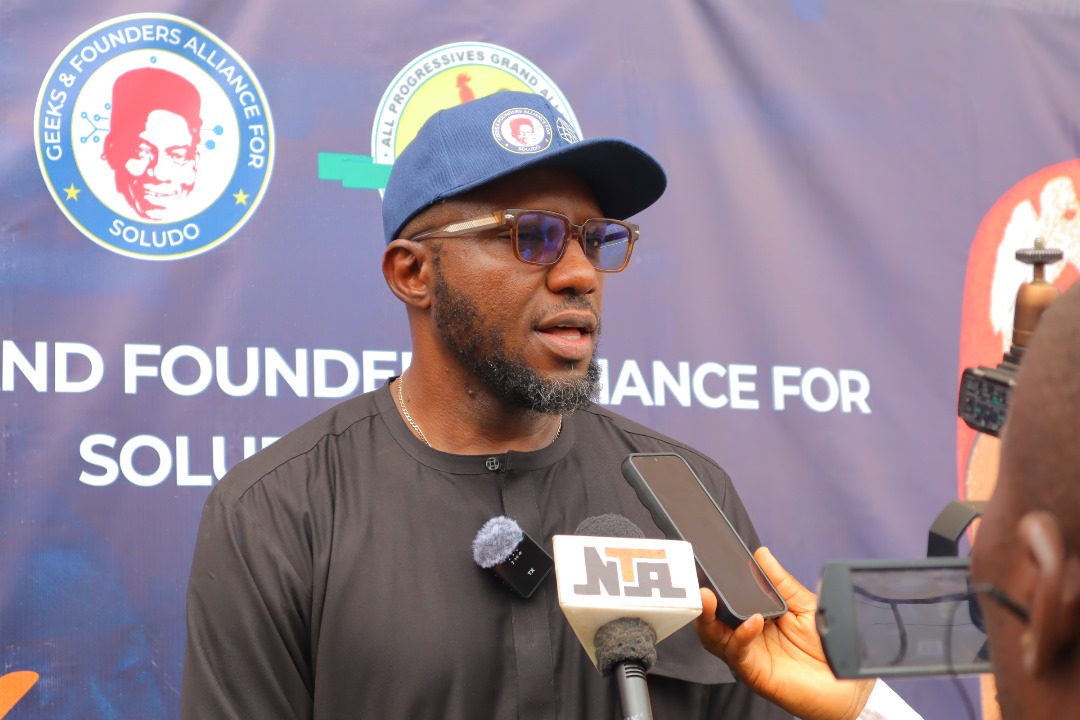 Gefasoludo's tweet image. GEFAS Space is Officially LIVE in Awka! 🔥

Today, a new era of innovation began as GEFAS proudly launched its dedicated hub at No. 1 Nri Crescent, Iyiagu, Awka.
#GEFAS #SoludoSolution