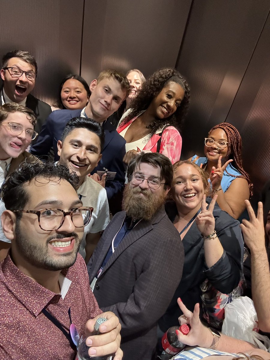 NHYoungDems's tweet image. Hi 👋 just checking in from #YDAPHL250
✔️@BetoORourke kicking off night two’s general assembly
✔️Coalition building in packed elevators
✔️@WomenofYDA leadership caucus
✔️@FrankforNH & @MadelynMcClusk having an absolute blast!!
#NHPolitics