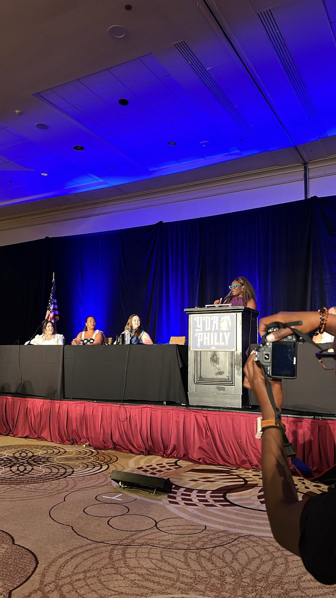 NHYoungDems's tweet image. Hi 👋 just checking in from #YDAPHL250
✔️@BetoORourke kicking off night two’s general assembly
✔️Coalition building in packed elevators
✔️@WomenofYDA leadership caucus
✔️@FrankforNH & @MadelynMcClusk having an absolute blast!!
#NHPolitics