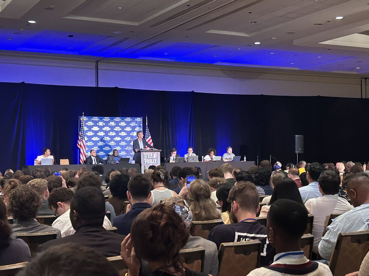 NHYoungDems's tweet image. Hi 👋 just checking in from #YDAPHL250
✔️@BetoORourke kicking off night two’s general assembly
✔️Coalition building in packed elevators
✔️@WomenofYDA leadership caucus
✔️@FrankforNH & @MadelynMcClusk having an absolute blast!!
#NHPolitics