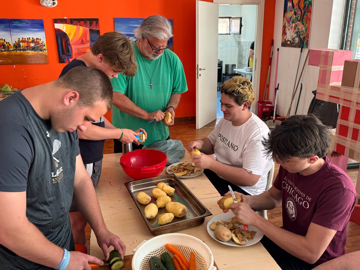 lschs's tweet photo. Summer Service Trip to Italy Inspires Global Lasallian Connection #LSCHSSummerOfService #LeaveToServe
https://t.co/Je0jcwhzqM https://t.co/ik4zy09Iet