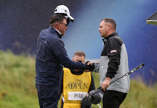 TrackingPhil's tweet photo. Ready for day two. #TheOpen https://t.co/fvNanVbTHj