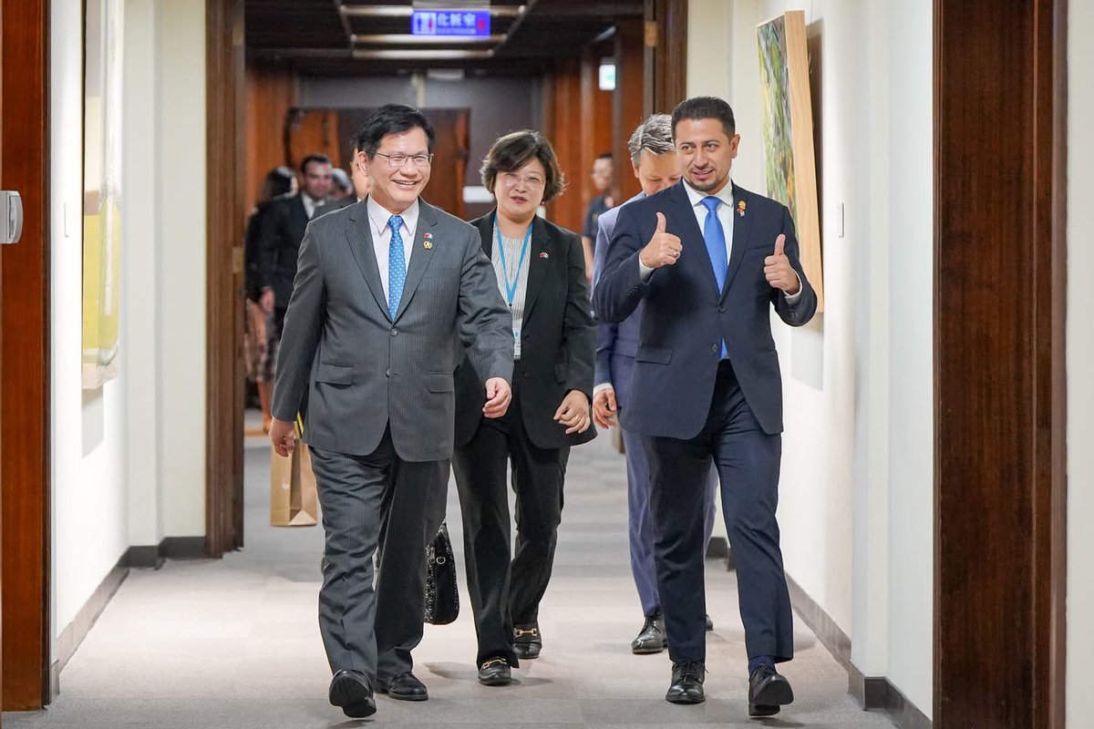 chia_lung's tweet image. Honored to welcome Guatemalan Congress President Nery Ramos y Ramos to Taiwan. A true friend, he firmly supports Taiwan’s global participation and opposes China’s misinterpretation of UNGA Resolution 2758. #Taiwan & #Guatemala will deepen ties in semiconductors, education & more.