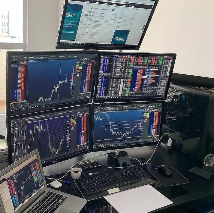You can actually make lots of money from home without doing 9-5 job. By that you're creating wealth for yourself without much labor. As long as you have a smart phone or computer you're good to go. You can start investing with even a small amount and still make profits.📊