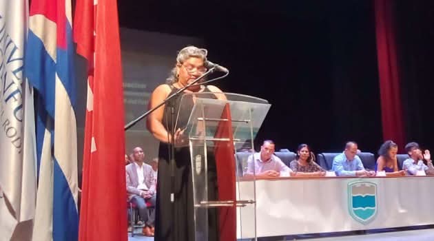 ¡Felicidades, graduados de la Universidad de Cienfuegos Carlos Rafael Rodríguez!
Celebramos su esfuerzo, dedicación y sueños cumplidos. Que este logro sea el inicio de un futuro lleno de éxitos y compromiso con Cuba y la Revolución.  
#LaLuchaNoHaCesado #CienfuegosXMásVictorias