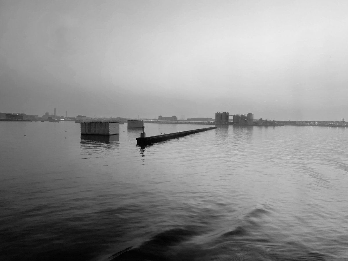 fukuda_tkc's tweet image. 今年も京橋、ギャラリー檜　アートフェアに出品します。僕はギャラリー檜BC(eFと2会場あり)の方に写真作品3点展示します。お立ち寄りいただければ幸甚です。
7/21~26
11:30-19:00（最終日-16:00）
ギャラリー檜BC
東京都中央区京橋3-9-9ウィンド京橋ビル2F
Tel ：03-6228-6361