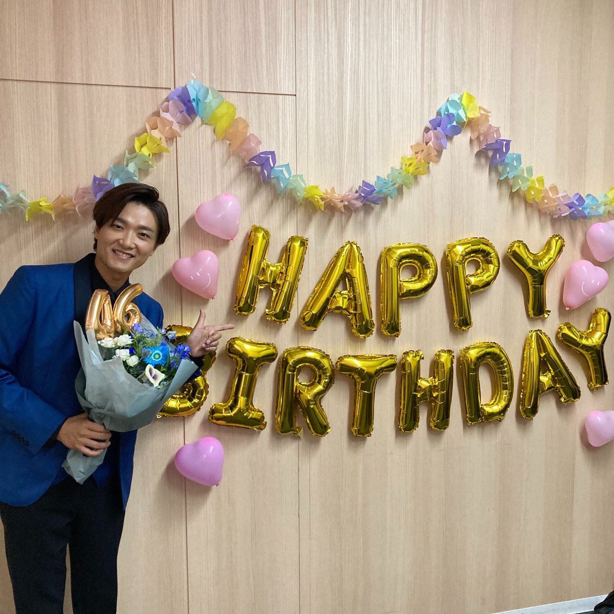 wow_yoshimu's tweet image. 改めて…🐈
\🎂🥳HAPPY BIRTHDAY 🎊🎁/
先日の生放送で #井上芳雄 さんの46歳のお誕生日をお祝いさせていただきました🥳
芳雄さんからのお返事動画は後日アップします✨
#芳雄のミュー #WOWOW
