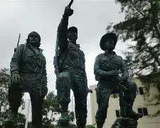 Un museo, en Tuxpan, se dedica a la amistad entre #Cuba 🇨🇺 y #Mexico 🇲🇽. Desde Martí hasta nuestros días hay mucho de común en nuestras historias y culturas. FIDEL y el CHE son parte innegable de ello.
¡Y eso lo saben nuestros pueblos!