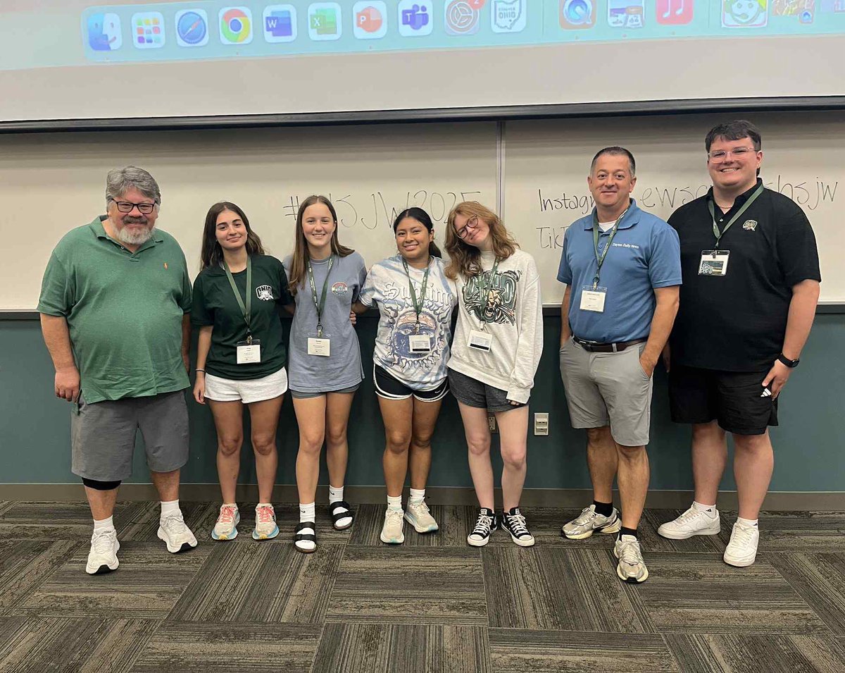 DavidPJablonski's tweet image. Mike Marot and I enjoyed our sports writing group at the Ohio University High School Journalism Workshop. Our four students were from Chesterland, Bay Village, Reynoldsburg and Germantown, Md. They all have bright futures. And shoutout to OU sophomore @Thomas_Billingg, of Tipp…