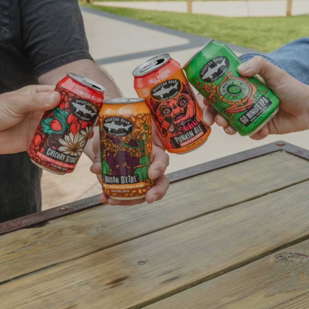 We 💚 the 90s ... and so we're taking it all the way back with our *NEW* Rewind Variety Pack! This pack has four of our OG off-centered ales, like Chicory Stout, one of the first beers we ever brewed back in '95, and Raison D'Etre, a beer that made it's debut in '96.