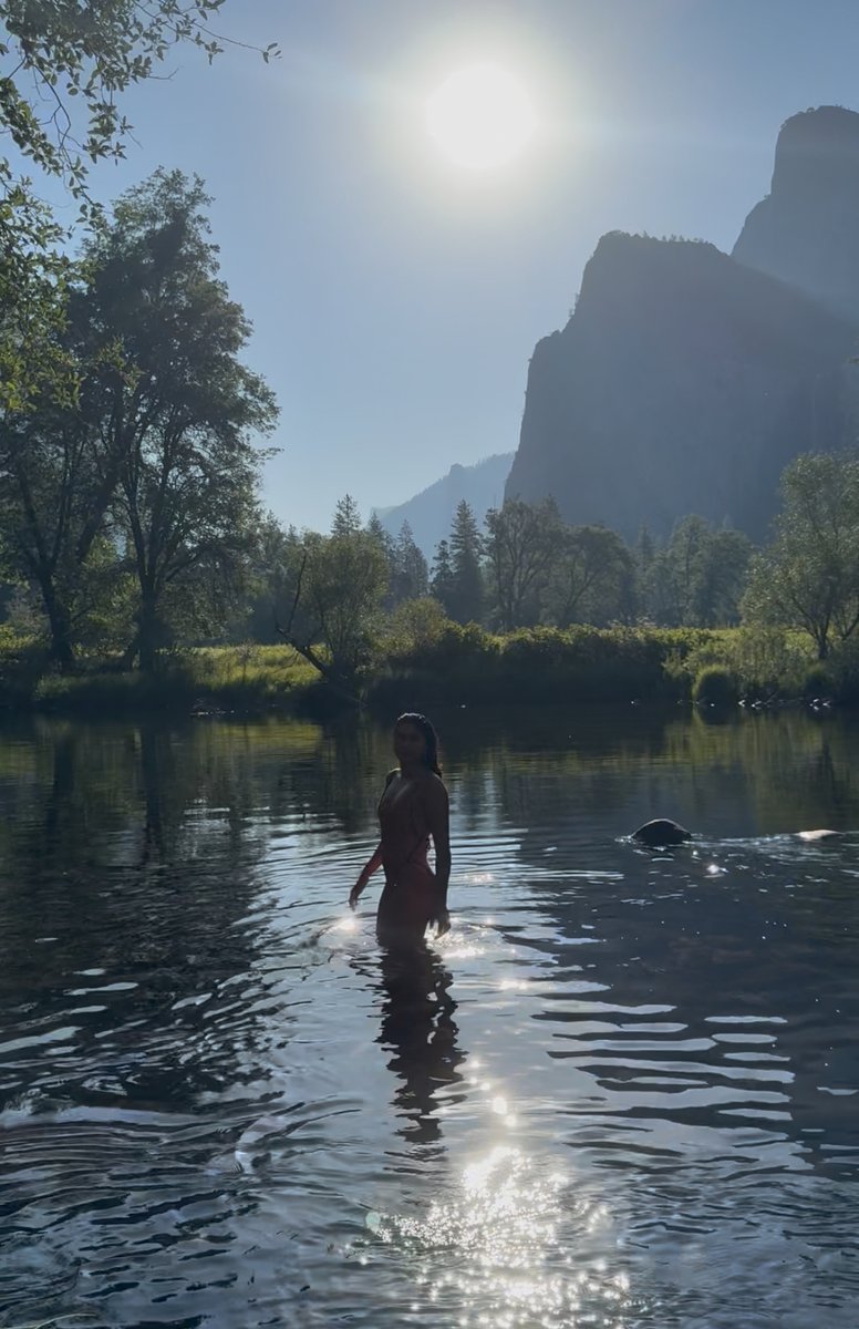 ravinapatellll's tweet image. touching grass for the weekend @YosemiteNPS