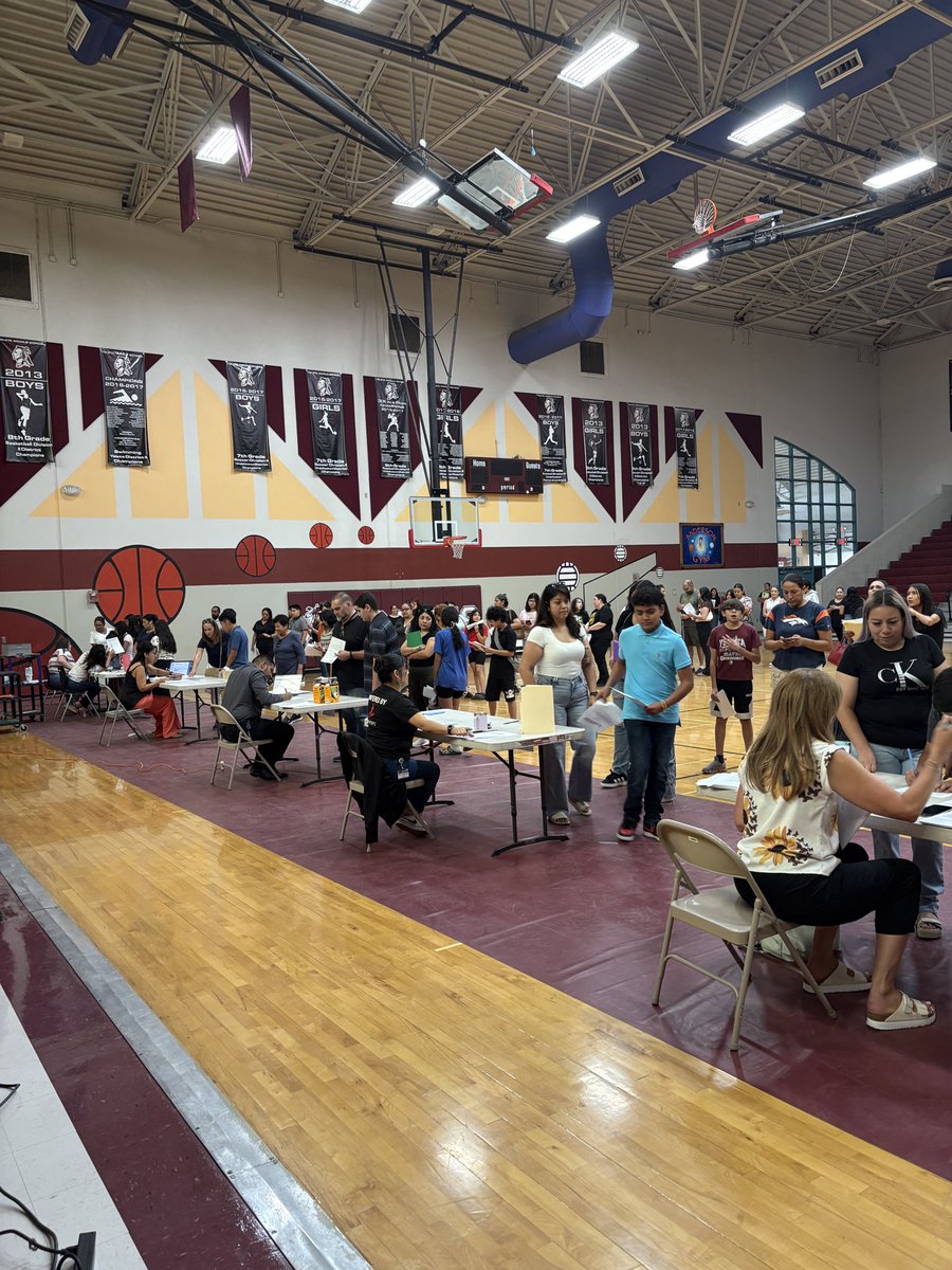 Melanie Lara (@lara17yms) on Twitter photo It was a team effort welcoming back <a href="/YsletaMS/">Ysleta Middle School</a> Braves! So happy to see all our new and returning students! Excited to see the new heights we climb this year! <a href="/JosePerYMS/">Jose Perez</a> <a href="/LNieto_YMS/">Luis Nieto</a> <a href="/LisaHdz6/">ππ£π€. πΌ. βππ«</a> It was a team effort welcoming back <a href="/YsletaMS/">Ysleta Middle School</a> Braves! So happy to see all our new and returning students! Excited to see the new heights we climb this year! <a href="/JosePerYMS/">Jose Perez</a> <a href="/LNieto_YMS/">Luis Nieto</a> <a href="/LisaHdz6/">ππ£π€. πΌ. βππ«</a>