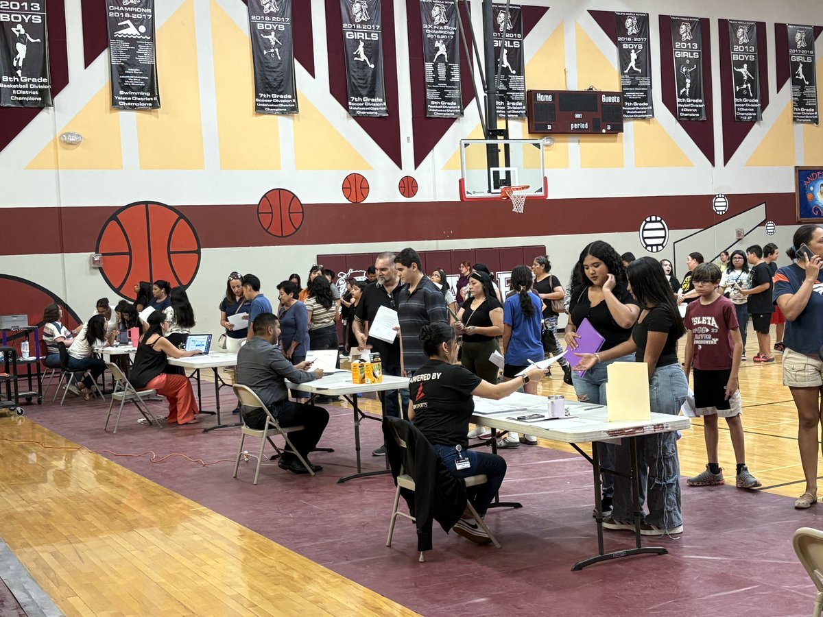 Melanie Lara tweet media