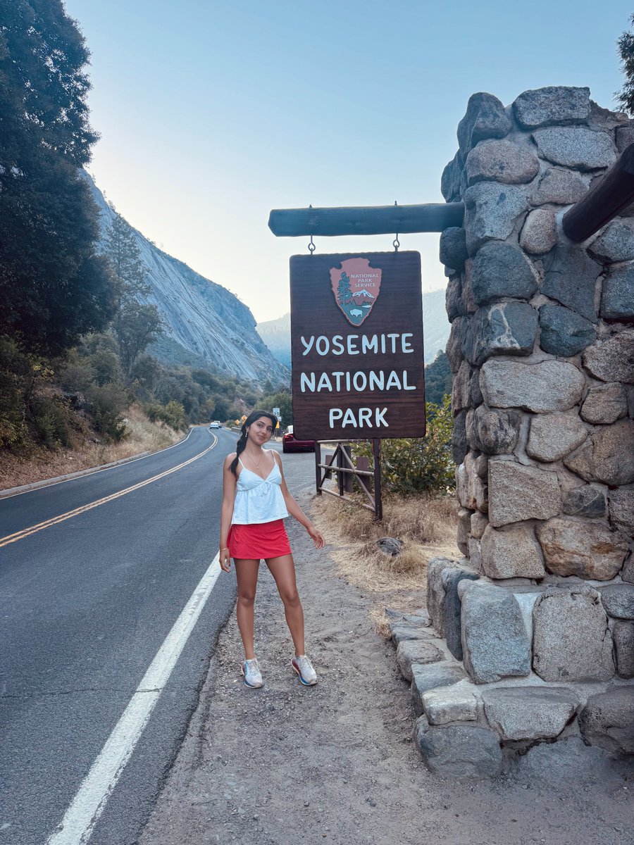 ravinapatellll's tweet image. touching grass for the weekend @YosemiteNPS
