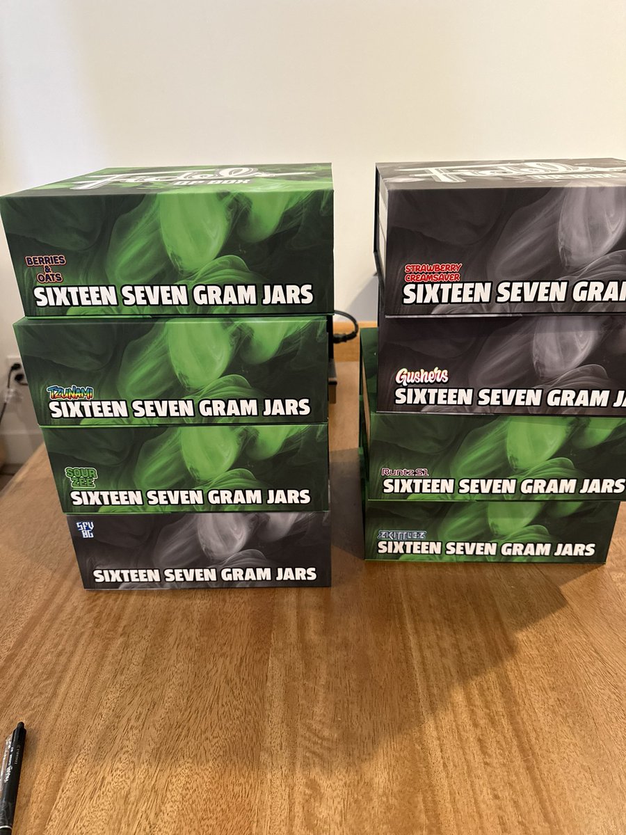 Flowersbyfidels's tweet image. Fidels QP Box 😶‍🌫️