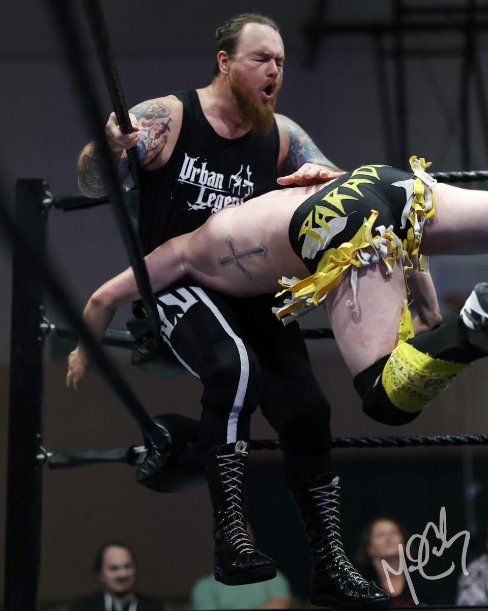 HCWLive23's tweet image. “The Urban Legend” Drake Gallows went one-on-one with former HCW Heartland Champion Paradox at HCW Justice For All.